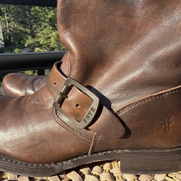 Frye Leather Brown Boots Buckle Mid Calf Pull On Right 6 Left 7 **2 Diff Sizes** - Picture 6 of 16